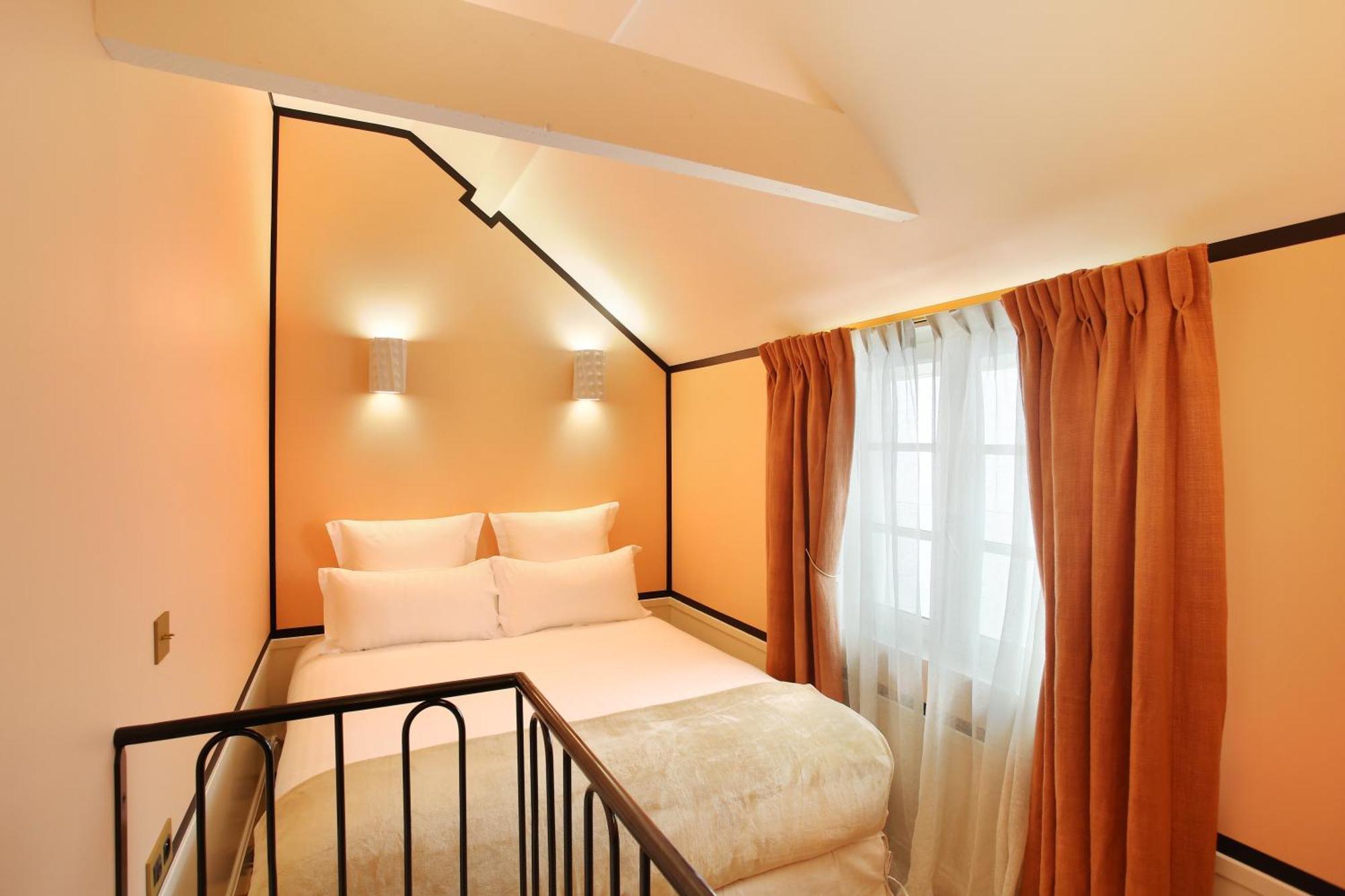 Makom Ferdinand Duval Aparthotel Parigi