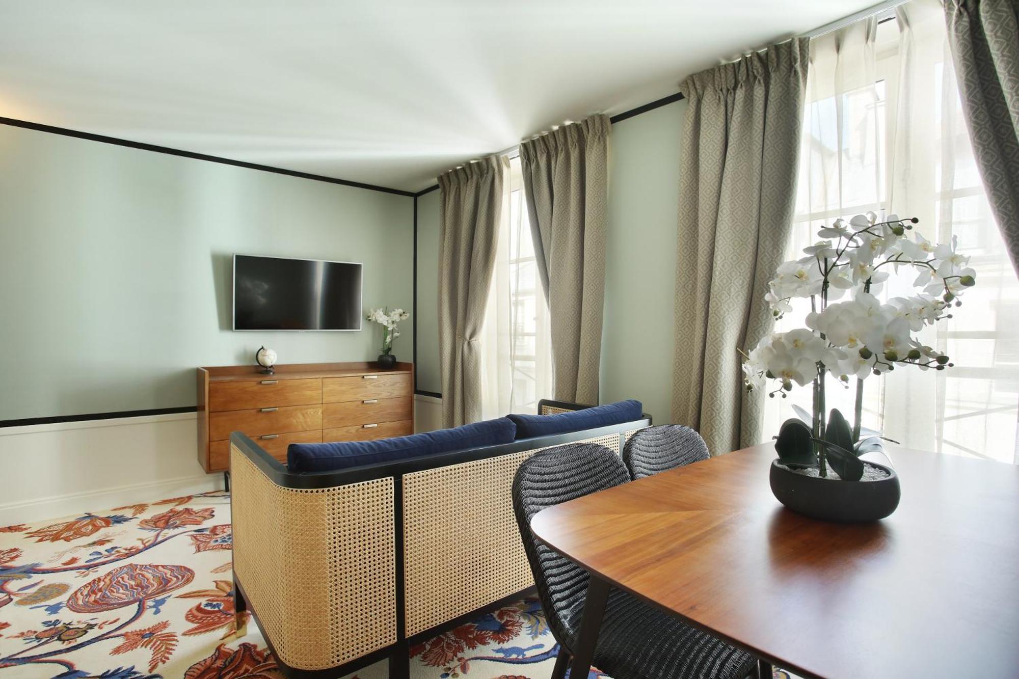 Makom Ferdinand Duval Aparthotel Parigi