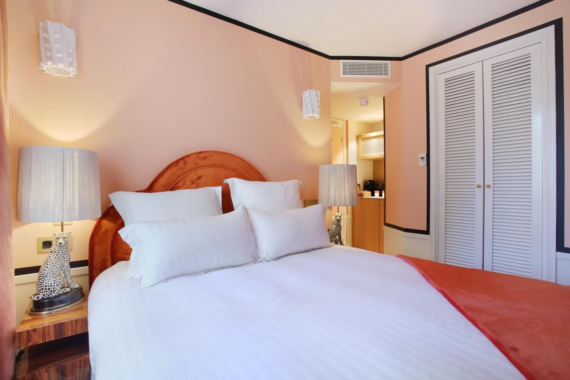 Makom Ferdinand Duval Aparthotel Parigi